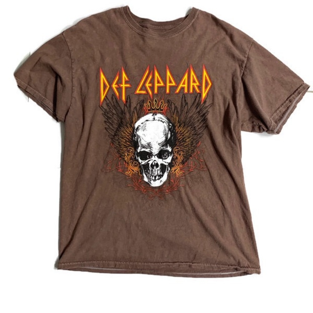 Def Leppard band tee